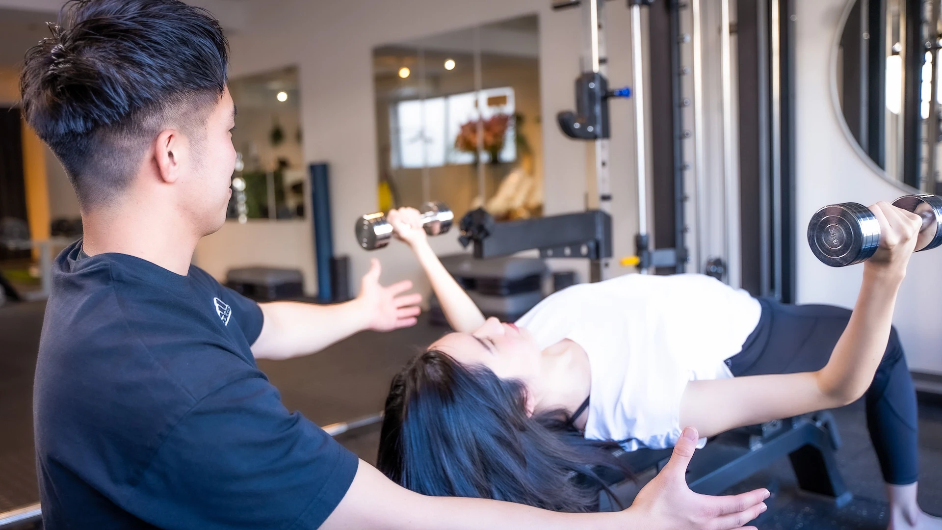 麻布十番・東麻布・麻布台のパーソナルトレーニングジム、都度払い制、ストレッチ、ダイエットもおすすめ