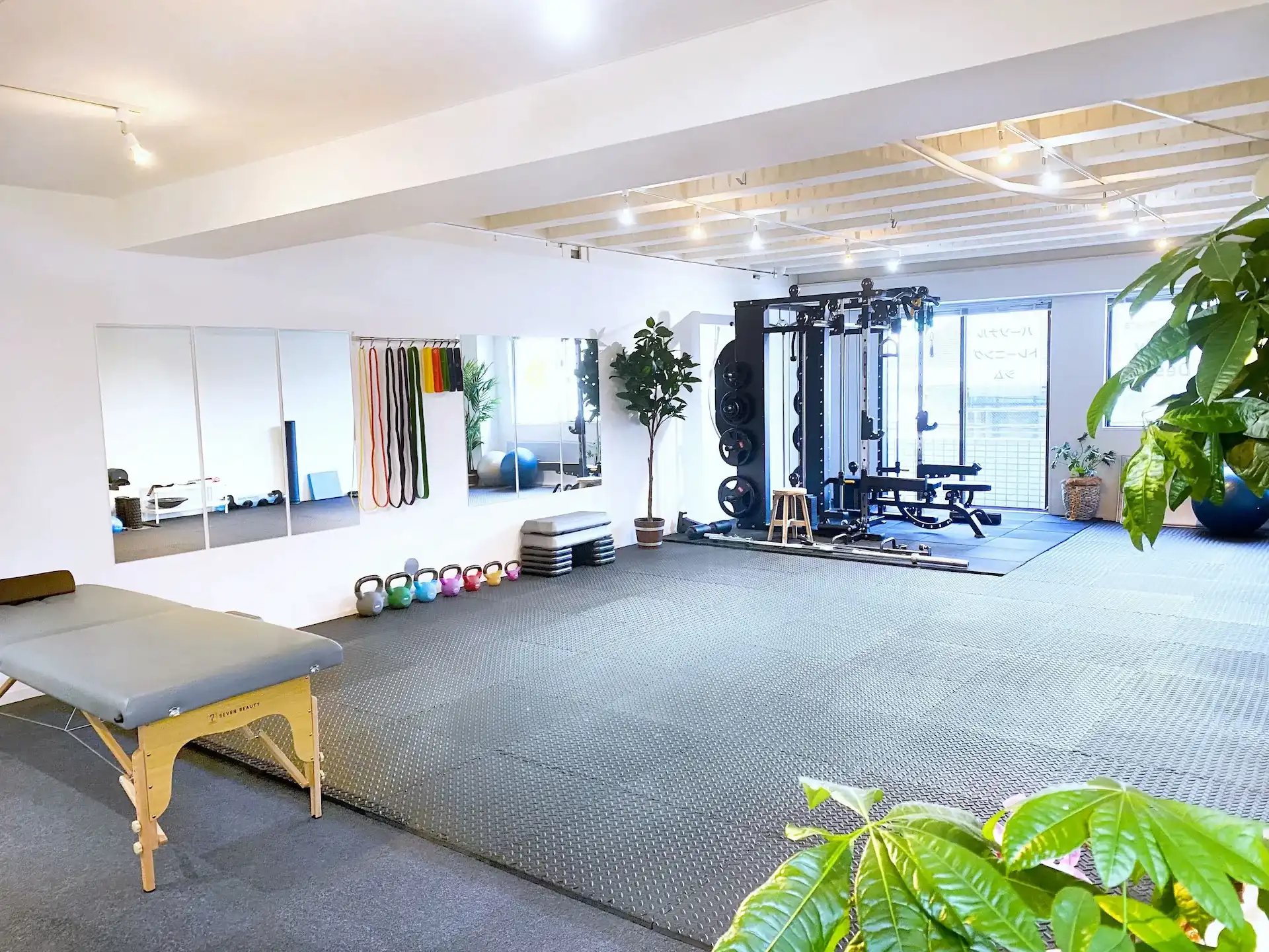 麻布十番・東麻布・麻布台のパーソナルトレーニングジム、都度払い制、ストレッチ、ダイエットもおすすめ